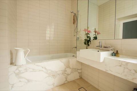 Woollahra Terrace - Tourism Gold Coast 8