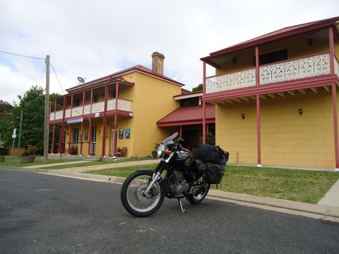 Commercial Hotel - Tourism Gold Coast 1