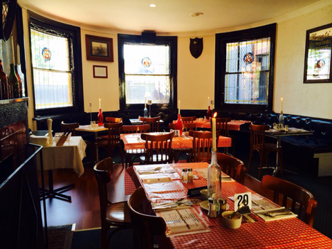 Queens Arms Hotel - Tourism Gold Coast 7