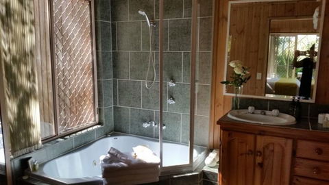 Belle's At Montville - Tourism Gold Coast 1