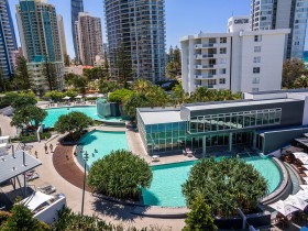 Q1 Resort & Spa - Tourism Gold Coast 13