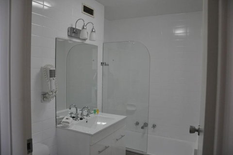 City Park Hotel - Tourism Gold Coast 10