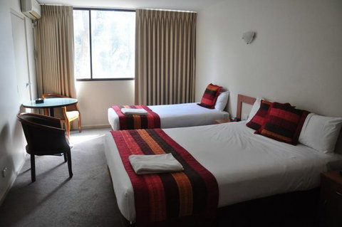 City Park Hotel - Tourism Gold Coast 12