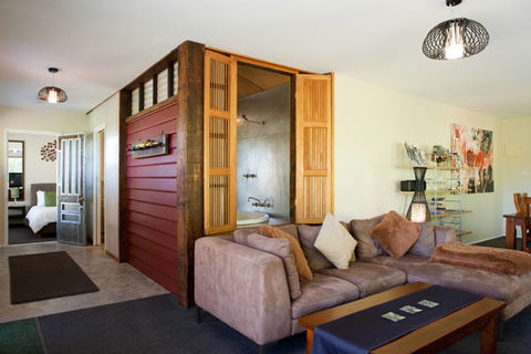 Azidene House & Spa Apartments - Tourism Gold Coast 1