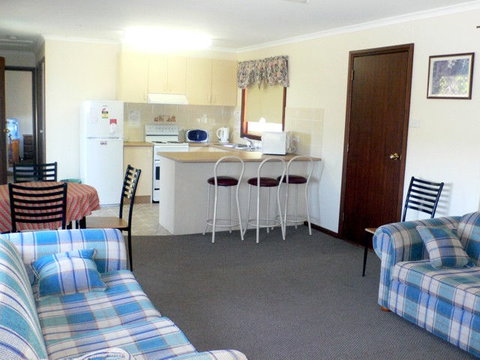 Back O' Bourke Accommodation - Tourism Gold Coast 0