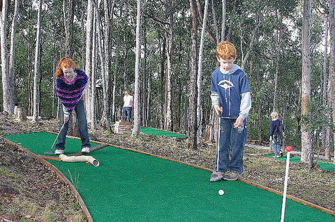 Banjos Bushland Retreat - Tourism Gold Coast 3