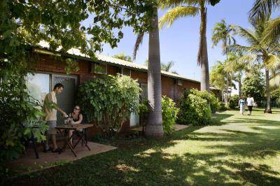 Bayside Holiday Apartments - Tourism Gold Coast 2