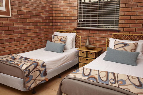 Bayside Holiday Apartments - Tourism Gold Coast 5