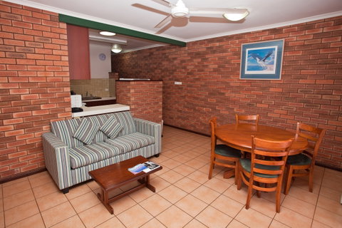Bayside Holiday Apartments - Tourism Gold Coast 7