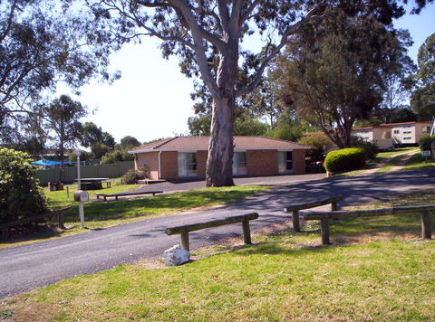 Bega Caravan Park - Tourism Gold Coast 1