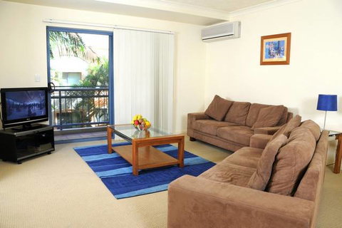 Bella Mare Beachside Apartments - Tourism Gold Coast 0
