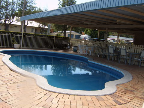 Binalong Motel - Tourism Gold Coast 0