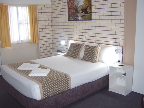 Binalong Motel - Tourism Gold Coast 8