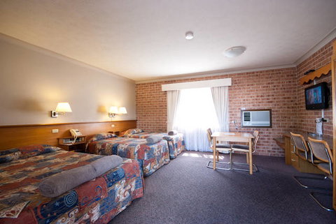 Blue Gum Motor Inn - Tourism Gold Coast 4