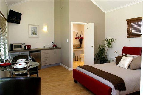 Boat Haven Studios - Tourism Gold Coast 0