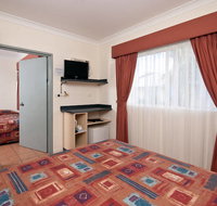 Cairns Queens Court - Tourism Gold Coast