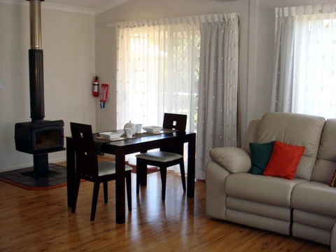 Camelot Boutique Accommodation - Tourism Gold Coast 1