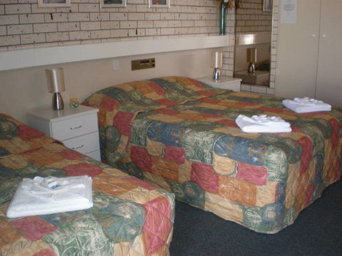 Cara Motel - Tourism Gold Coast 2