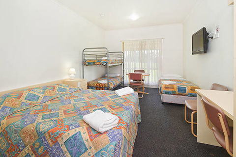 Carrum Downs Motel - Tourism Gold Coast 0