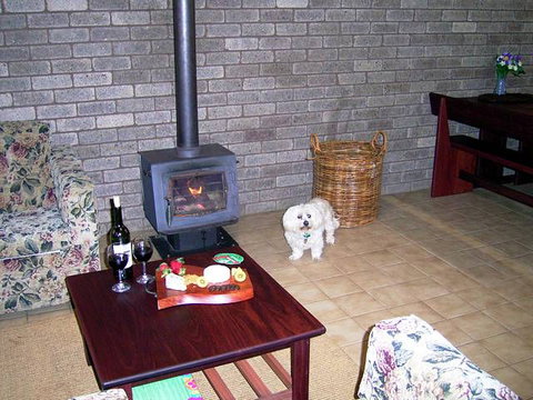 Caves Road Chalets - Tourism Gold Coast 1