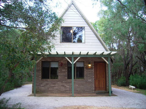 Caves Road Chalets - Tourism Gold Coast 4