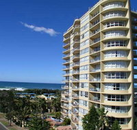 Chateau Royale Beach Resort - Tourism Gold Coast
