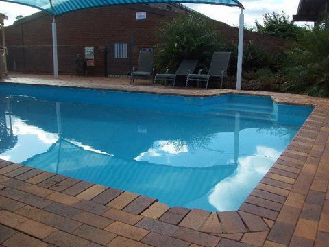 Cobar Motor Inn - Tourism Gold Coast 4
