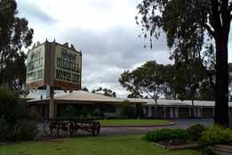 Colonial Motor Inn - Tourism Gold Coast 0