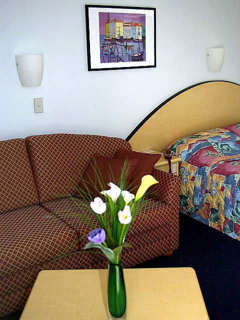 Comfort Inn Scotty's - Tourism Gold Coast 1