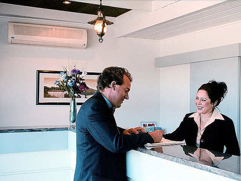 Comfort Inn Scotty's - Tourism Gold Coast 2
