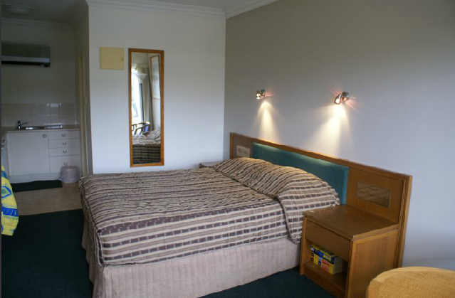 Coopers Colonial Motel - Tourism Gold Coast