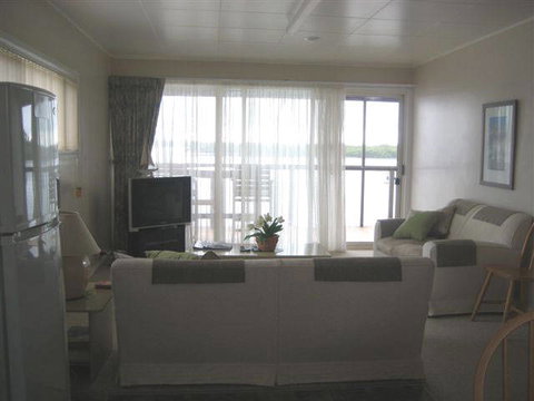 Coral Tree Lodge Tourist Park - Tourism Gold Coast 0