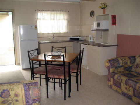 Coral Tree Lodge Tourist Park - Tourism Gold Coast 2