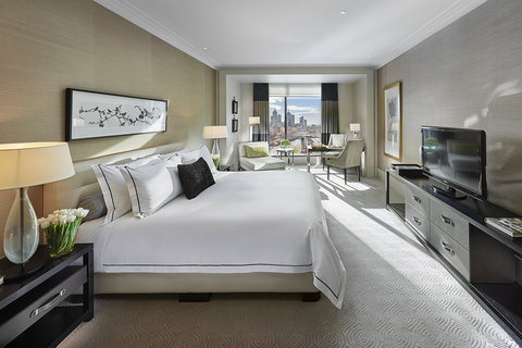 Crown Towers - Tourism Gold Coast 0