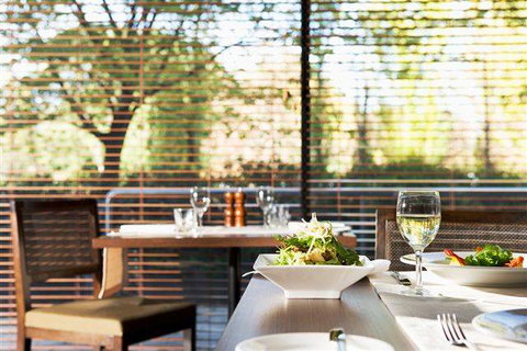 Crowne Plaza Canberra - Tourism Gold Coast 6