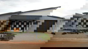 Beach Front Break - Tourism Gold Coast 0