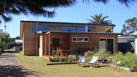 Nepean Bay Stay - Tourism Gold Coast 0