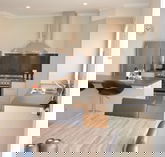 Ocean Swell - Tourism Gold Coast