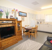 Riverview Cottage Migrant and holiday rental Port Noarlunga - Tourism Gold Coast