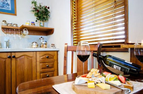 Lillypillys Cottages And Day Spa - Tourism Gold Coast 3