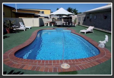 SunPalms Hotel Motel - Tourism Gold Coast 2