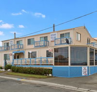 AMOS HOUSE  SWANSEA VILLAS - Tourism Gold Coast