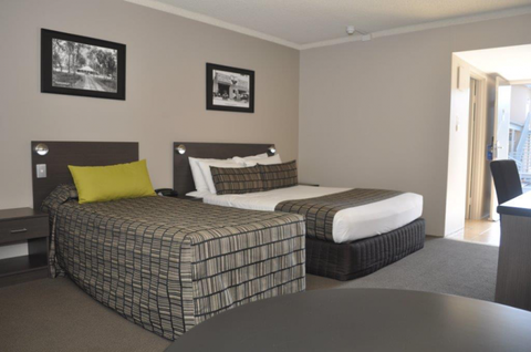 Galaxy Motel - Tourism Gold Coast 13