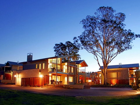 Grand Mercure Apartments The Vintage - Tourism Gold Coast 2