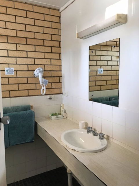 Lachlan Way Motel - Tourism Gold Coast 5