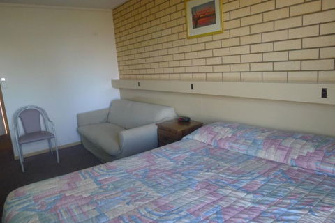 Lachlan Way Motel - Tourism Gold Coast 6