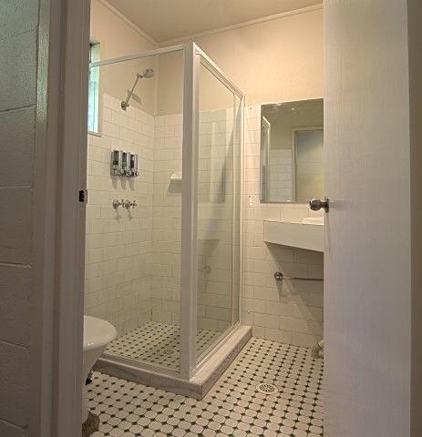 Lake Munmorah Motel - Tourism Gold Coast 1