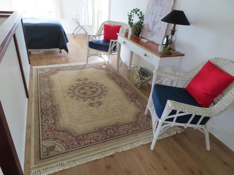 Maison De May Bed & Breakfast - Gold Coast 4