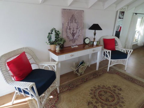 Maison De May Bed & Breakfast - Gold Coast 6