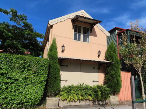 Maison De May Bed & Breakfast - Gold Coast 8